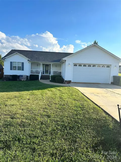 114 E Dundee Ct, Statesville, NC 28625