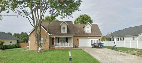 2775 Sterling Ct, Claremont, NC 28610