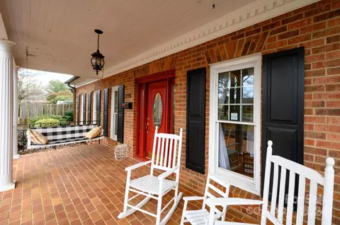 Exterior - 106 E Boyd St, Maiden, NC 28650 photo 1 of 3