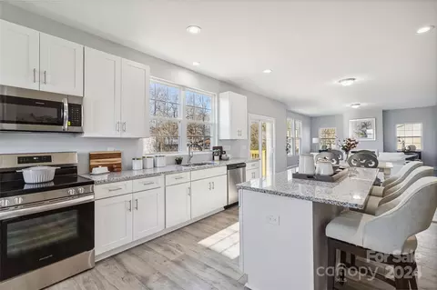 Kitchen - 1038 Heath Helms Rd, Monroe, NC 28110 photo 2 of 4