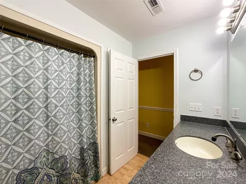 Bath - 4523 Belk Mill Rd, Monroe, NC 28112 photo 3 of 3