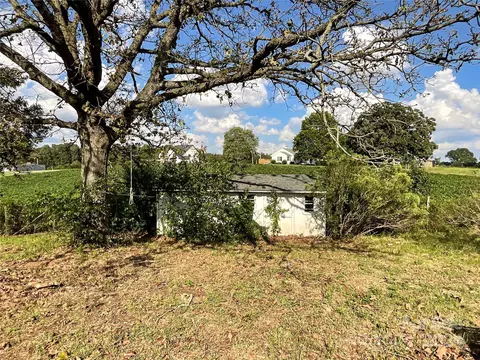 Exterior - 4523 Belk Mill Rd, Monroe, NC 28112 photo 5 of 6