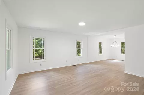 Living - 143 Pine Valley Dr, Stanley, NC 28164 photo 2 of 7