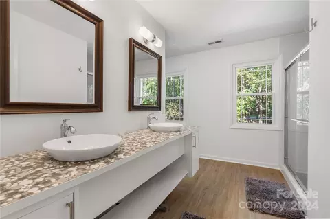 Bath - 143 Pine Valley Dr, Stanley, NC 28164 photo 2 of 4