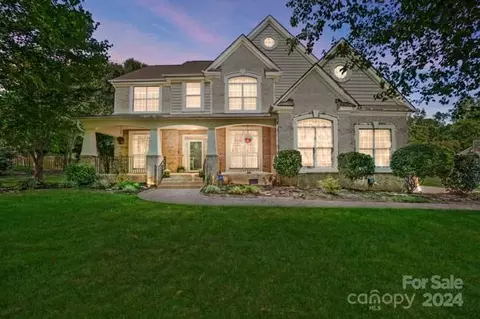 1321 Linden Glen Dr, Matthews, NC 28104