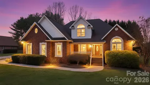 2488 Birdie Ne Ln NE, Conover, NC 28613