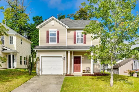 10812 Carstairs St, Charlotte, NC 28213