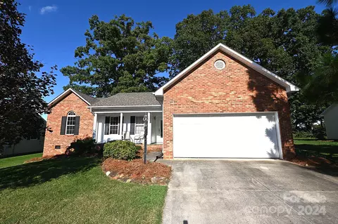 817 Gemcrest Ne Dr NE, Conover, NC 28613 photo 32