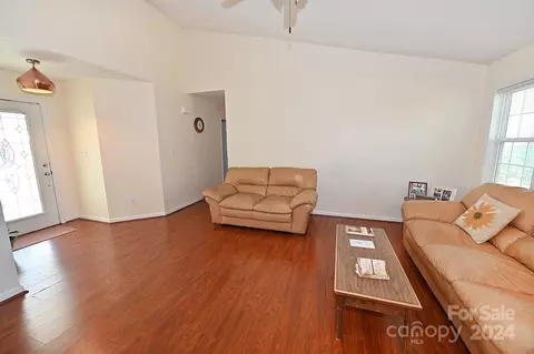 817 Gemcrest Ne Dr NE, Conover, NC 28613 photo 8