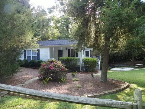 126 Badin Rd, New London, NC 28127