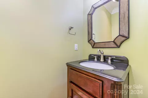 421 Ohenry Ave, Davidson, NC 28036 photo 9