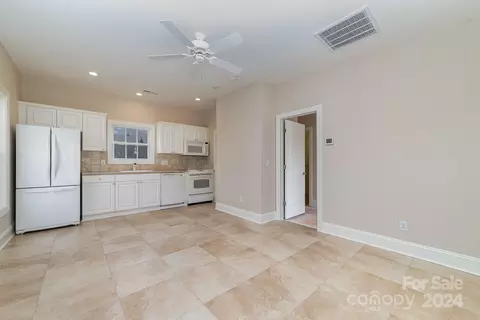 421 Ohenry Ave, Davidson, NC 28036 photo 32