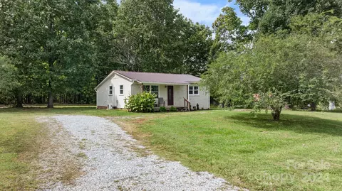 7343 Millersville Rd, Taylorsville, NC 28681