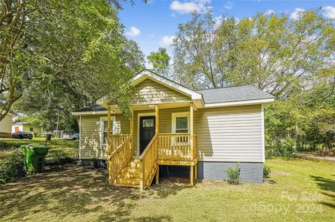 804 Sowell St, Lancaster, SC 29720 photo 2
