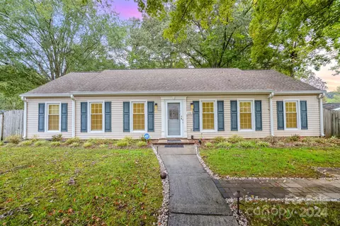 438 Bass Ln, Charlotte, NC 28270
