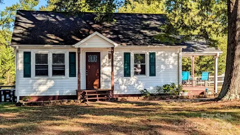 97 Liske Nw Ave NW, Concord, NC 28027