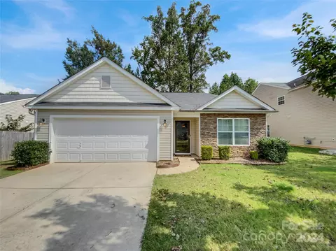 4314 Barnside Ln, Charlotte, NC 28216