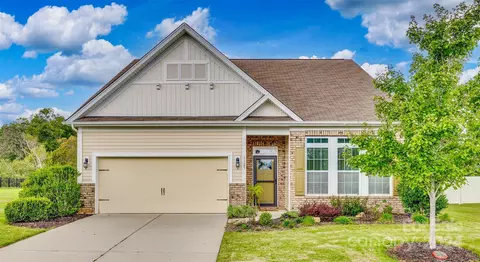 1125 Jack Pine Rd, Clover, SC 29710