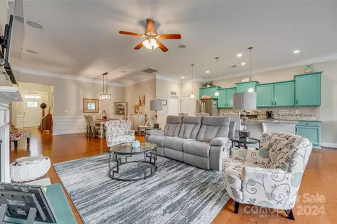 1125 Jack Pine Rd, Clover, SC 29710 photo 9