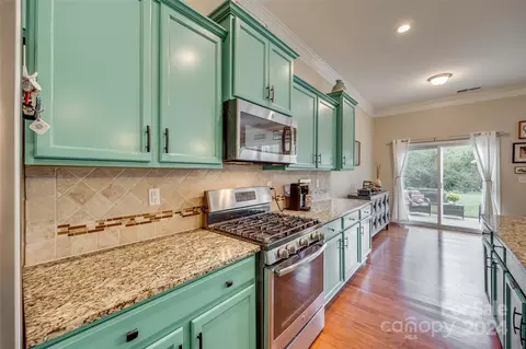 1125 Jack Pine Rd, Clover, SC 29710 photo 11