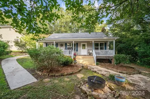 517 Mcbee St, Lincolnton, NC 28092
