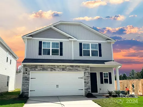 8119 Stonemere Ln, Charlotte, NC 28215