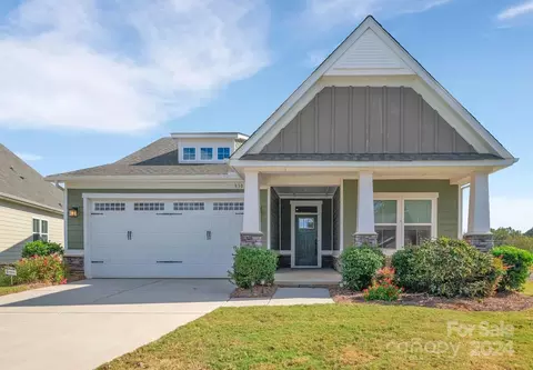 8300 Bretton Woods Dr, Charlotte, NC 28227