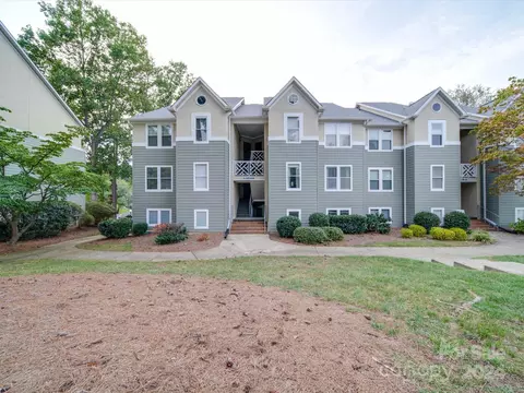 20123 Henderson B Rd #B, Cornelius, NC 28031 photo 2
