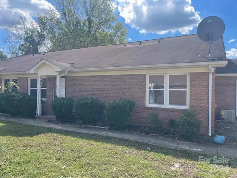 1102 Chandler Dr, Rock Hill, SC 29732