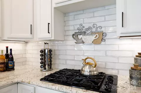 Kitchen - 710 Deerbrook Ln, Tega Cay, SC 29708 photo 2 of 6