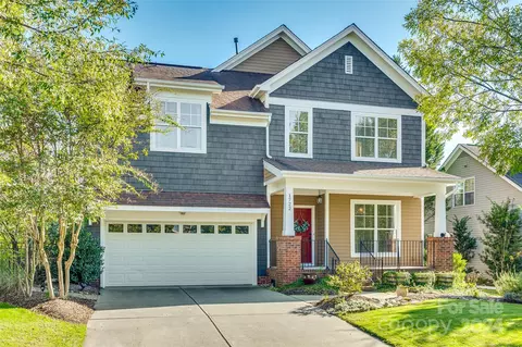 1722 Lakeland Trail Dr, Tega Cay, SC 29708