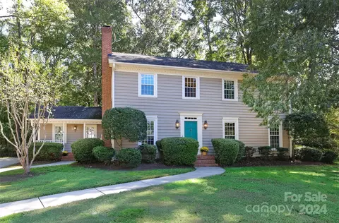6416 Ilex Ct, Charlotte, NC 28211