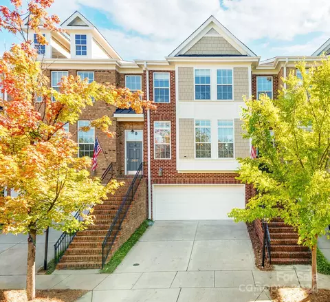 2617 Huntman Way, Charlotte, NC 28226