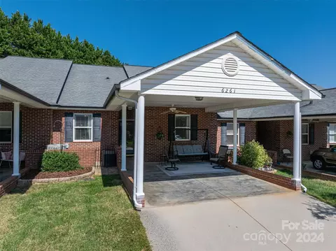 6261 Alyssum Pl, Denver, NC 28037