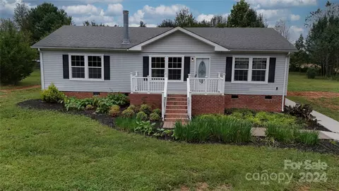 821 Hephzibah Church Rd, Crouse, NC 28033