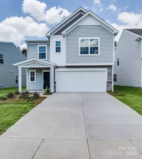 10163 Chatham Run Ln, Charlotte, NC 28262