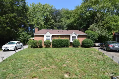 Crows Nest Lane, Charlotte, NC 28226