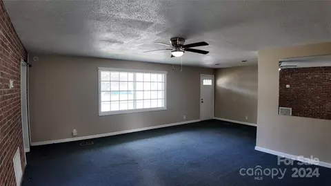 Living - 116 Pinckney St, Chester, SC 29706 photo 2 of 2