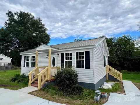 1727 Hance St, Lancaster, SC 29720