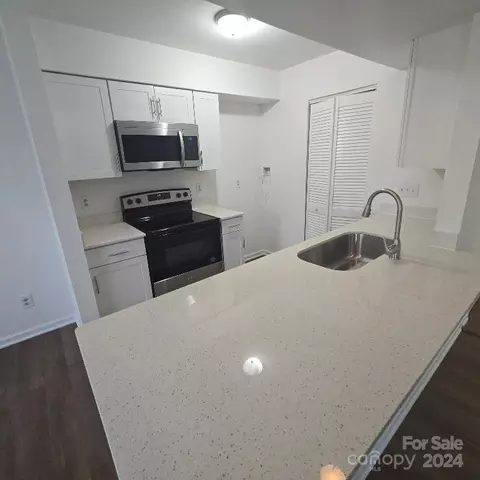 11030 Cedar View Rd, Charlotte, NC 28226