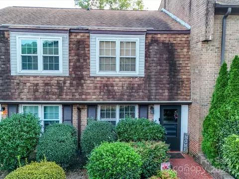 921 Nottingham 4 Dr #4, Gastonia, NC 28054