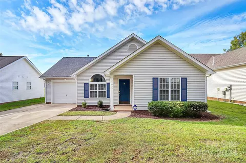 3635 Joel Turner Dr, Charlotte, NC 28216