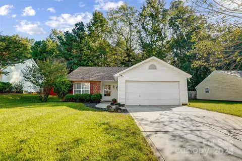 2279 Mancke Dr, Rock Hill, SC 29732