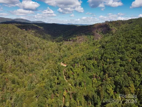 100 White Oak Rd, Millers Creek, NC 28651