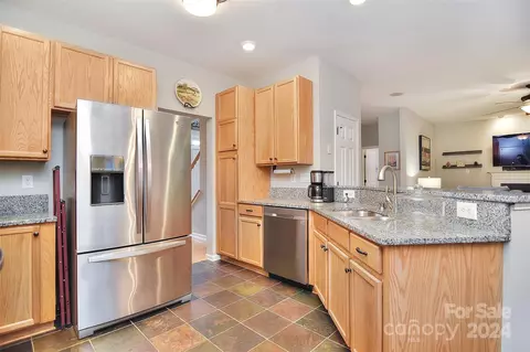 Kitchen - 312 Patrick Sw Ave SW, Concord, NC 28025 photo 2 of 5