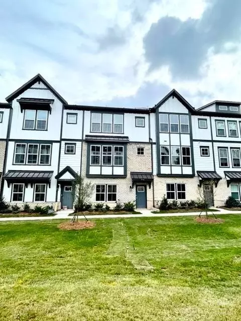 Exterior - 916 Mary Max Dr, Davidson, NC 28036 photo 1 of 2