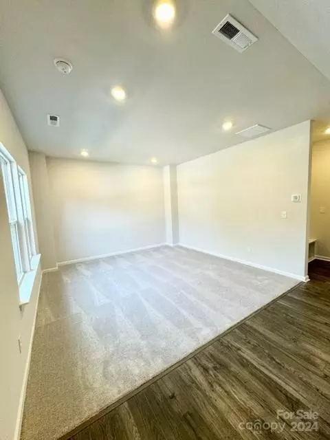 Living - 916 Mary Max Dr, Davidson, NC 28036 photo 1 of 2