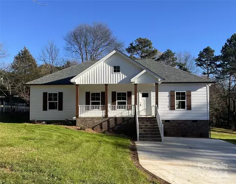 101 Andrew St, Kannapolis, NC 28081