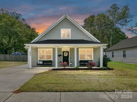3900 Sofley Rd, Charlotte, NC 28206