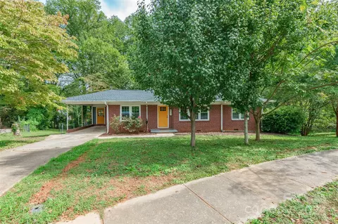 831 Colonial Dr, Rock Hill, SC 29730